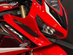 HONDA MOTOS CBR 650 F /2023 EXCLUSIVO VEÍCULOS SANTA CRUZ DO SUL / Carros no Vale