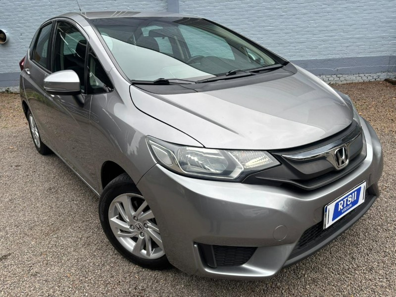 HONDA FIT LX /2016 RT 811 VEÍCULOS ARROIO DO MEIO / Carros no Vale