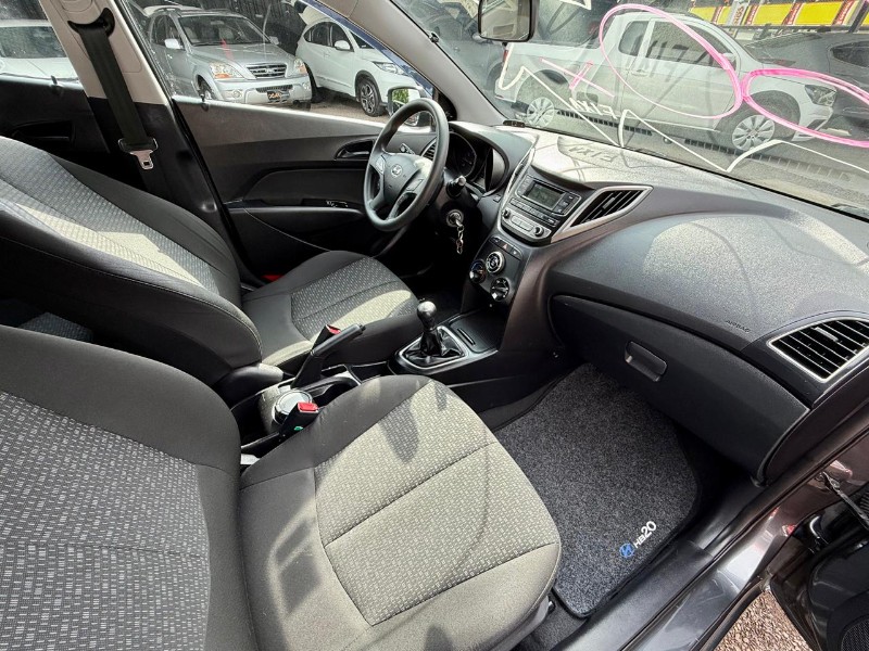 HYUNDAI HB20 1.0 COMFORT 2017/2017 AR MULTIMARCAS VENÂNCIO AIRES / Carros no Vale