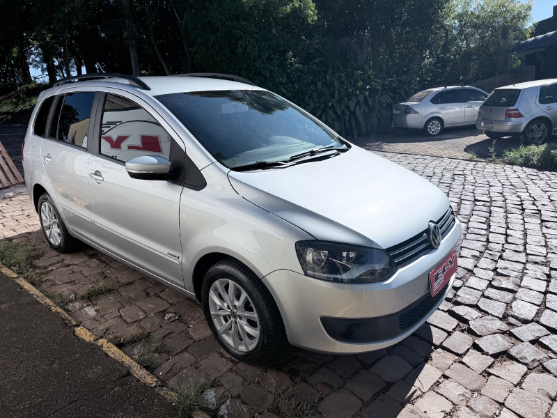 VOLKSWAGEN SPACEFOX 1.6 MI TREND 2014/2014 ELY AUTOMÓVEIS LAJEADO / Carros no Vale