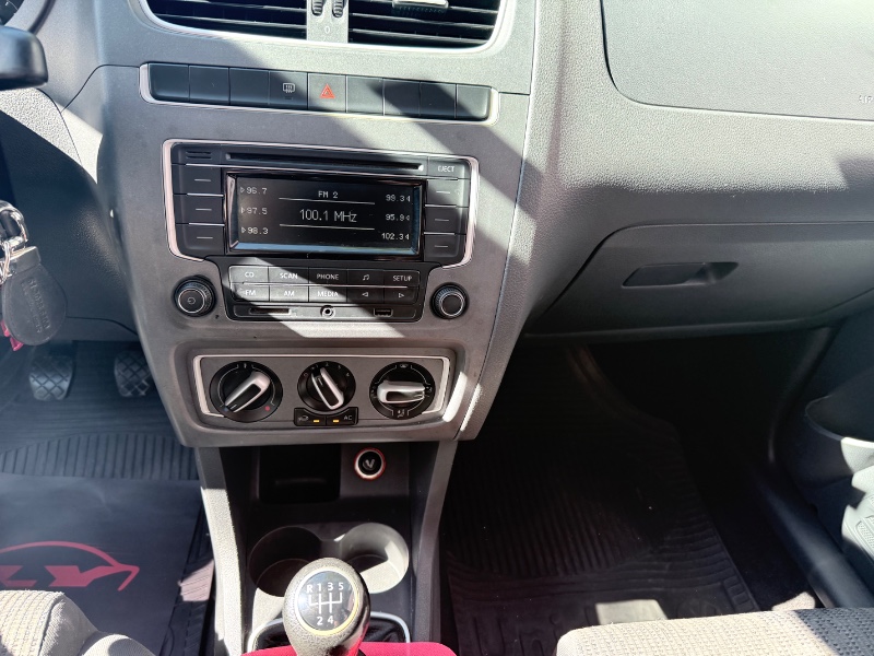 VOLKSWAGEN SPACEFOX 1.6 MI TREND 2014/2014 ELY AUTOMÓVEIS LAJEADO / Carros no Vale