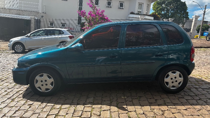 CHEVROLET CORSA HATCH CORSA WIND 1.0 MPFI 4P 2001/2002 COMPLETO VEÍCULOS GUAPORÉ / Carros no Vale CHEVROLET CORSA HATCH CORSA WIND 1.0 MPFI 4P 2001/2002 COMPLETO VEÍCULOS GUAPORÉ / Carros no Vale