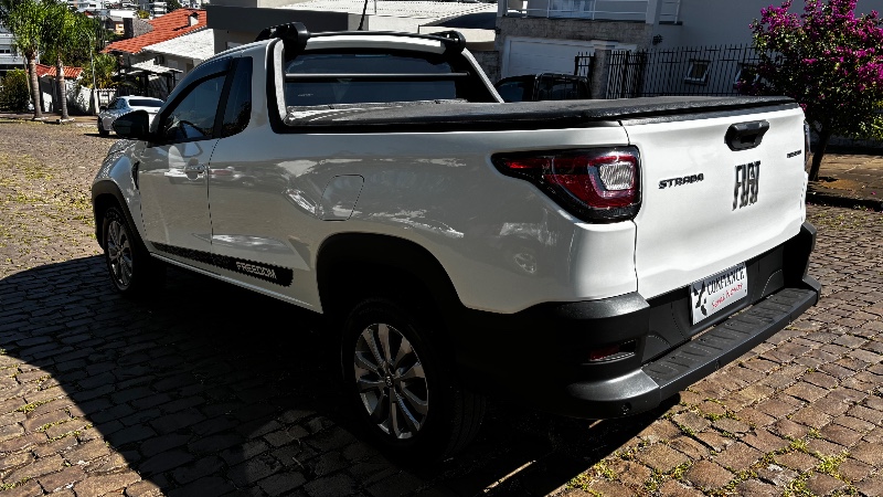 FIAT STRADA 1.3 FIREFLY FREEDOM CS 2024/2025 COMPLETO VEÍCULOS GUAPORÉ / Carros no Vale