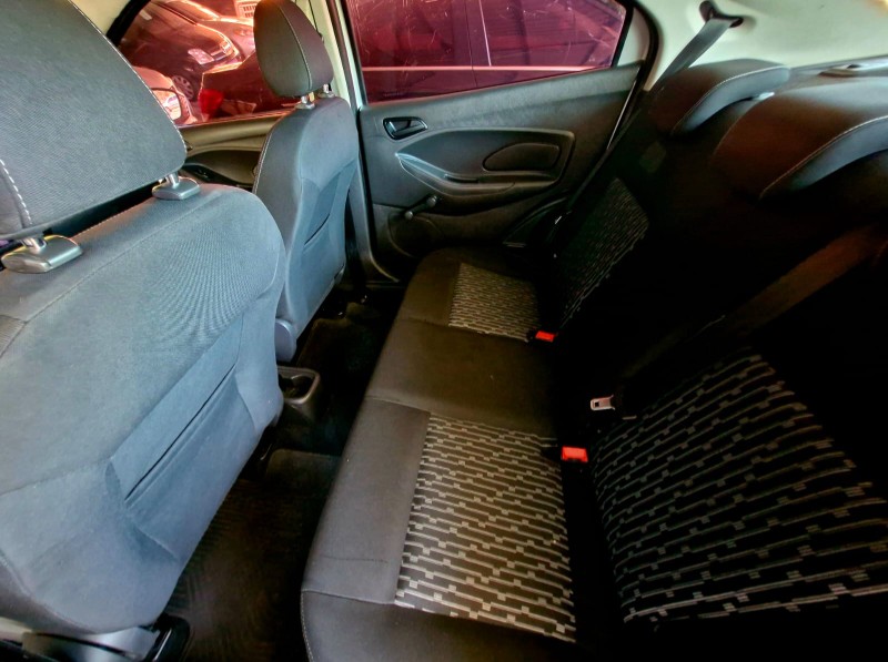 FORD KA + 1.0 SE 12V 2017/2018 CRUZEIRO MULTIMARCAS CRUZEIRO DO SUL / Carros no Vale