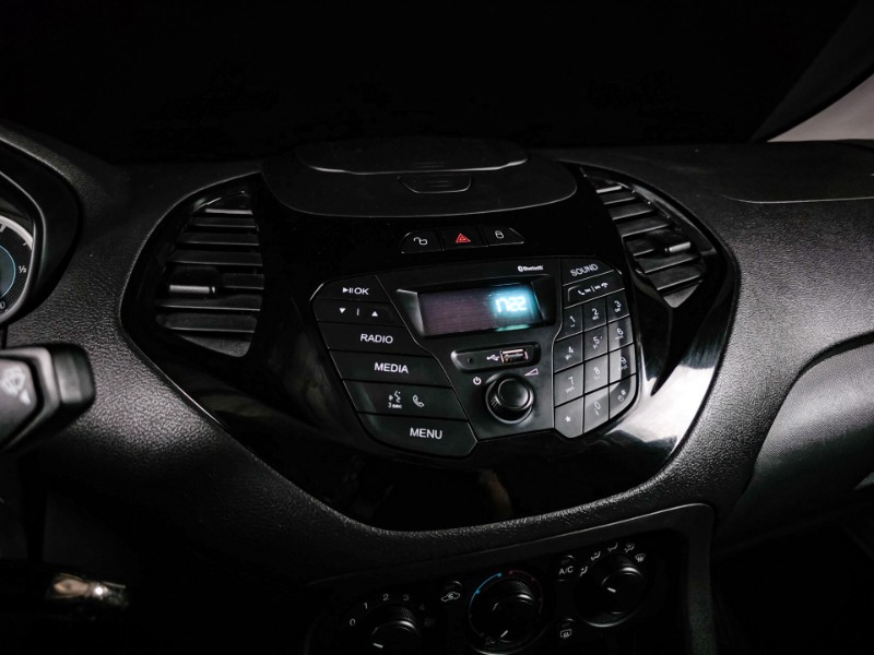 FORD KA+ SEDAN 1.0 SE/SE PLUS TIVCT FLEX 4P 2017/2018 DUARTE VEÍCULOS PORTO ALEGRE / Carros no Vale