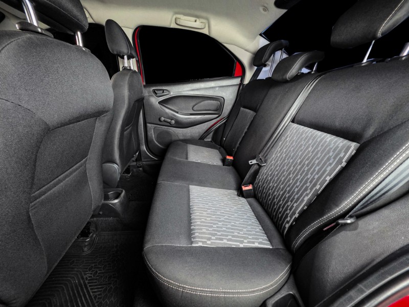 FORD KA+ SEDAN 1.0 SE/SE PLUS TIVCT FLEX 4P 2017/2018 DUARTE VEÍCULOS PORTO ALEGRE / Carros no Vale