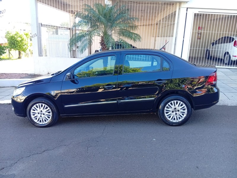 VOLKSWAGEN VOYAGE 1.0 2009/2010 ALTERNATIVA VEÍCULOS LAJEADO / Carros no Vale