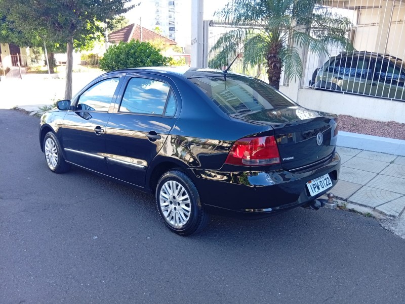 VOLKSWAGEN VOYAGE 1.0 2009/2010 ALTERNATIVA VEÍCULOS LAJEADO / Carros no Vale