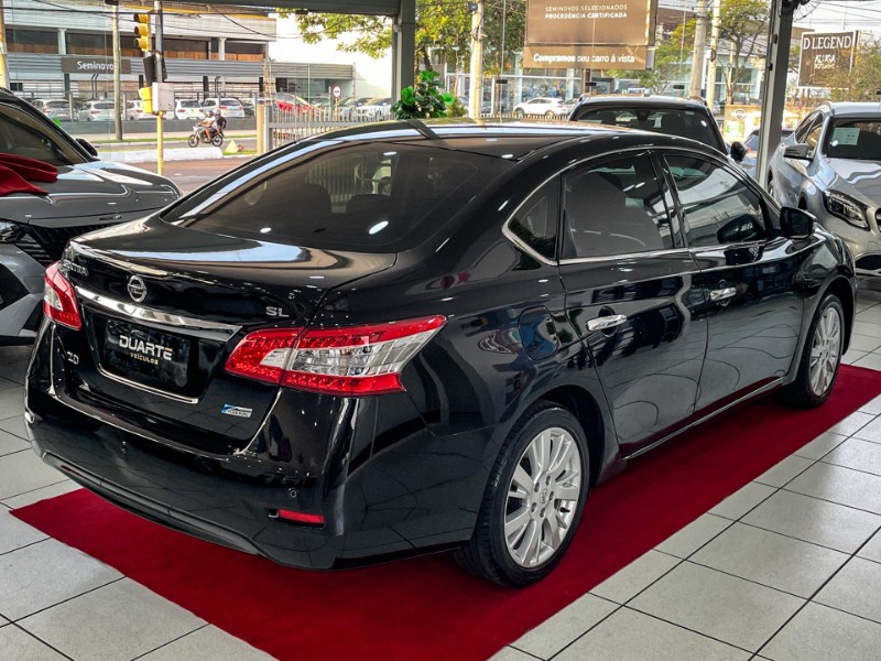 NISSAN SENTRA 2.0 SL 16V FLEX 4P AUTOMÁTICO 2013/2014 DUARTE VEÍCULOS PORTO ALEGRE / Carros no Vale