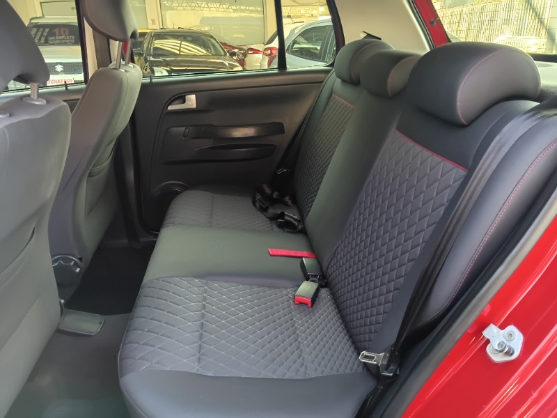 VOLKSWAGEN CROSSFOX 1.6 FLEX 2009/2009 SCHAEFER AUTOMÓVEIS TEUTÔNIA / Carros no Vale