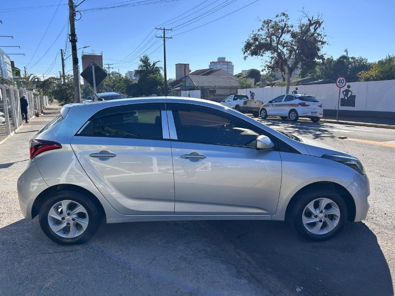 HYUNDAI HB20 UNIQUE 1.0 FLEX 12V MEC 2019/2019 LS MULTIMARCAS VENÂNCIO AIRES / Carros no Vale