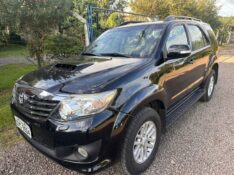 TOYOTA HILUX SW4 SRV 3.0 4X4 /2015 MENEGHINI VEÍCULOS ARROIO DO MEIO / Carros no Vale