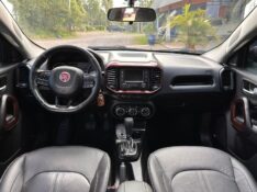 FIAT TORO FREEDOM 1.8 /2019 MENEGHINI VEÍCULOS ARROIO DO MEIO / Carros no Vale