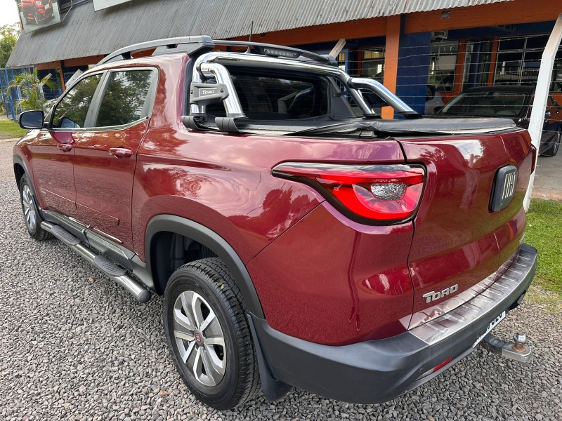 FIAT TORO FREEDOM 1.8 /2019 MENEGHINI VEÍCULOS ARROIO DO MEIO / Carros no Vale FIAT TORO FREEDOM 1.8 /2019 MENEGHINI VEÍCULOS ARROIO DO MEIO / Carros no Vale