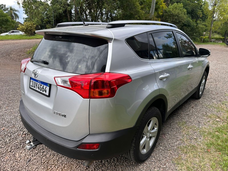 TOYOTA RAV-4 2.0 /2013 MENEGHINI VEÍCULOS ARROIO DO MEIO / Carros no Vale TOYOTA RAV-4 2.0 /2013 MENEGHINI VEÍCULOS ARROIO DO MEIO / Carros no Vale