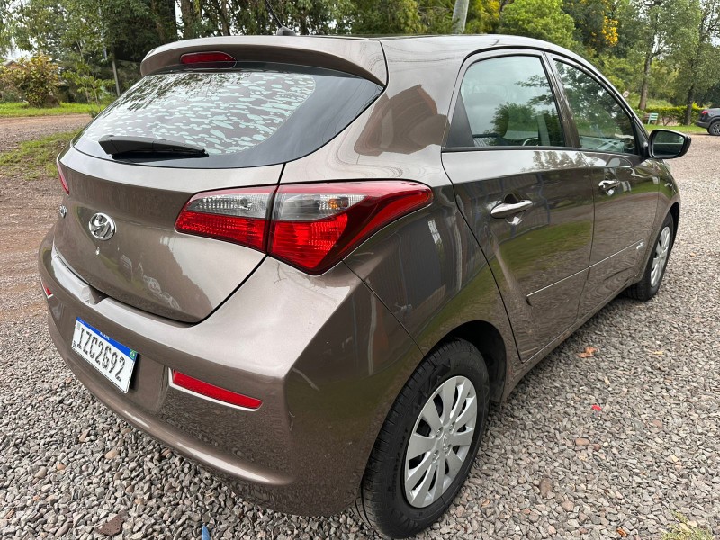HYUNDAI HB20S 1.0 UNIQUE /2019 MENEGHINI VEÍCULOS ARROIO DO MEIO / Carros no Vale HYUNDAI HB20S 1.0 UNIQUE /2019 MENEGHINI VEÍCULOS ARROIO DO MEIO / Carros no Vale