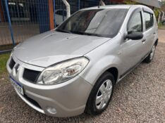 RENAULT SANDERO 1.6 AUTHENTIQUE 8V /2009 MENEGHINI VEÍCULOS ARROIO DO MEIO / Carros no Vale