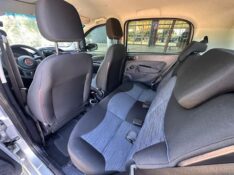 FIAT UNO ATTRACTIVE 1.0 EVO /2016 MENEGHINI VEÍCULOS ARROIO DO MEIO / Carros no Vale