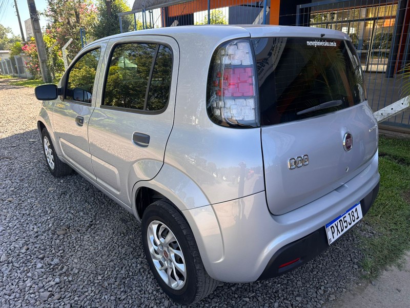 FIAT UNO ATTRACTIVE 1.0 EVO /2016 MENEGHINI VEÍCULOS ARROIO DO MEIO / Carros no Vale FIAT UNO ATTRACTIVE 1.0 EVO /2016 MENEGHINI VEÍCULOS ARROIO DO MEIO / Carros no Vale