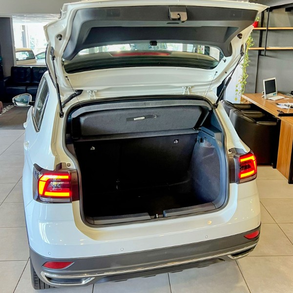 VOLKSWAGEN T-CROSS COMFORTLINE 200 TSI 1.0 2023/2023 JOÃO CARROS MULTIMARCAS GUAPORÉ / Carros no Vale VOLKSWAGEN T-CROSS COMFORTLINE 200 TSI 1.0 2023/2023 JOÃO CARROS MULTIMARCAS GUAPORÉ / Carros no Vale