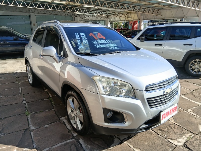 CHEVROLET TRACKER LTZ 1.8 16V ECOTEC 2014/2014 SCHAEFER AUTOMÓVEIS TEUTÔNIA / Carros no Vale