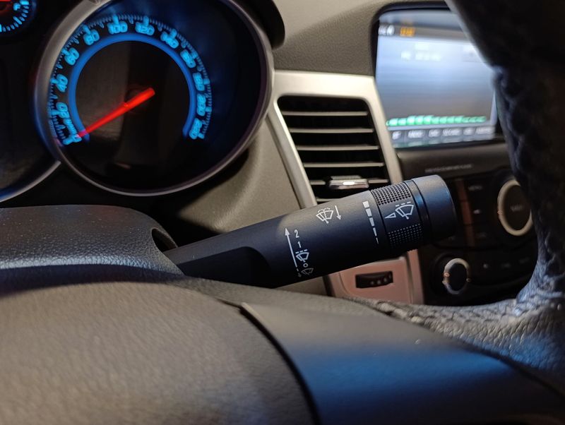 Chevrolet Chev Cruze Lt Nb 2014/2014 SIM VEÍCULOS PORTO ALEGRE / Carros no Vale