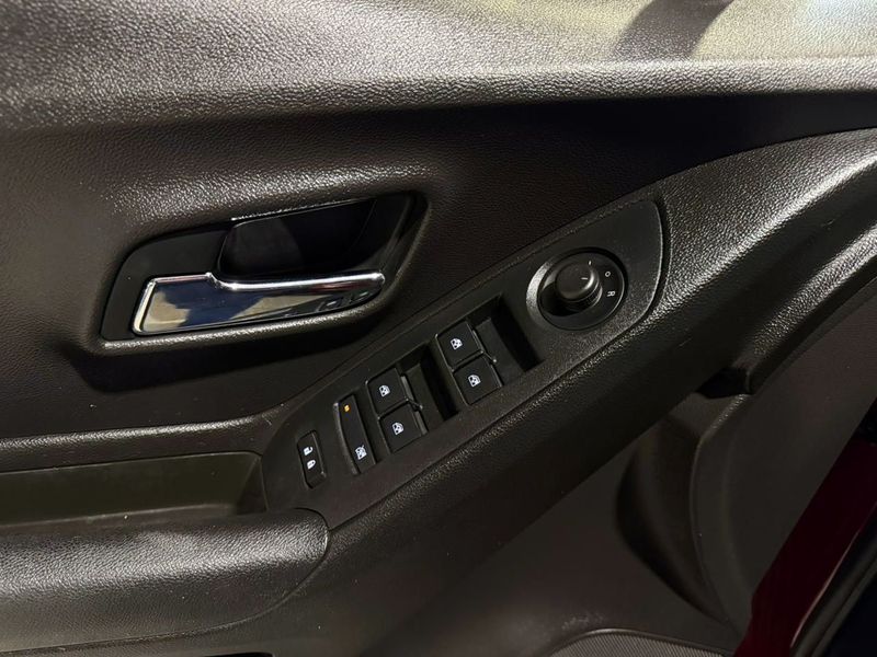 Chevrolet Tracker Premier 1.4 Turbo 16v 2018/2018 SIM VEÍCULOS PORTO ALEGRE / Carros no Vale