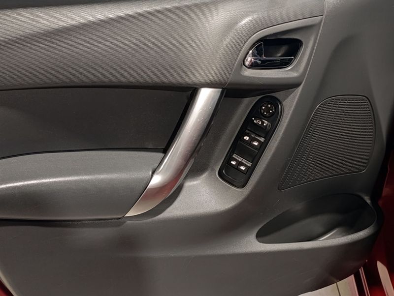 Citroen C3 Tendance 1.5 8v 2013/2014 SIM VEÍCULOS PORTO ALEGRE / Carros no Vale