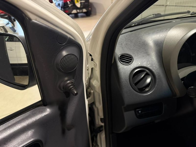 Fiat Fiorino 1.4 2014/2015 SIM VEÍCULOS PORTO ALEGRE / Carros no Vale