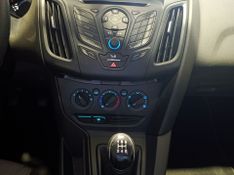 Ford Focus 1.6 Ssese Plus 8v16v 2013/2014 SIM VEÍCULOS PORTO ALEGRE / Carros no Vale