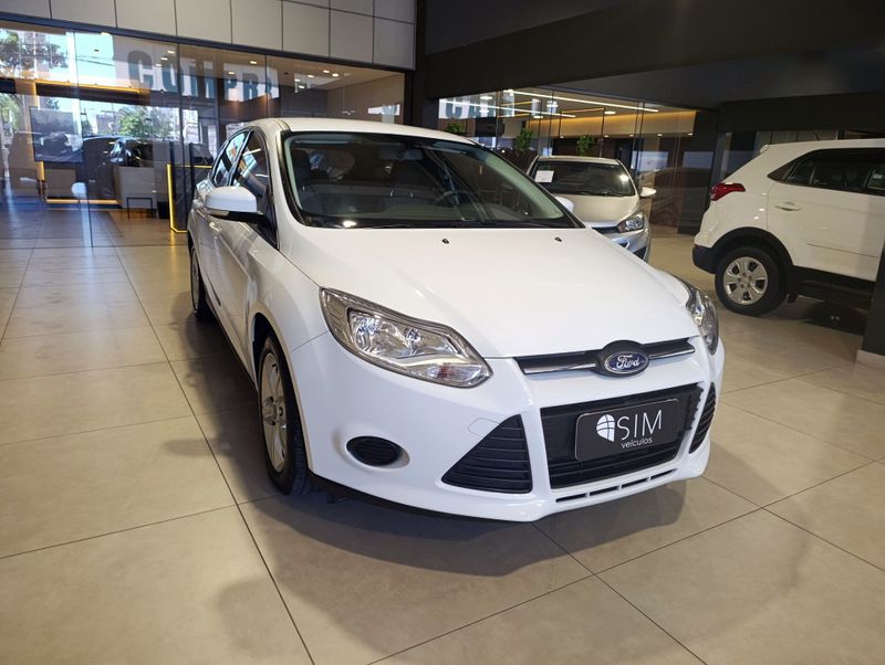 Ford Focus 1.6 Ssese Plus 8v16v 2013/2014 SIM VEÍCULOS PORTO ALEGRE / Carros no Vale