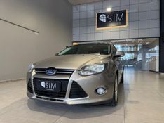 Ford Focus Sedan Se 2.0 2014/2015 SIM VEÍCULOS PORTO ALEGRE / Carros no Vale