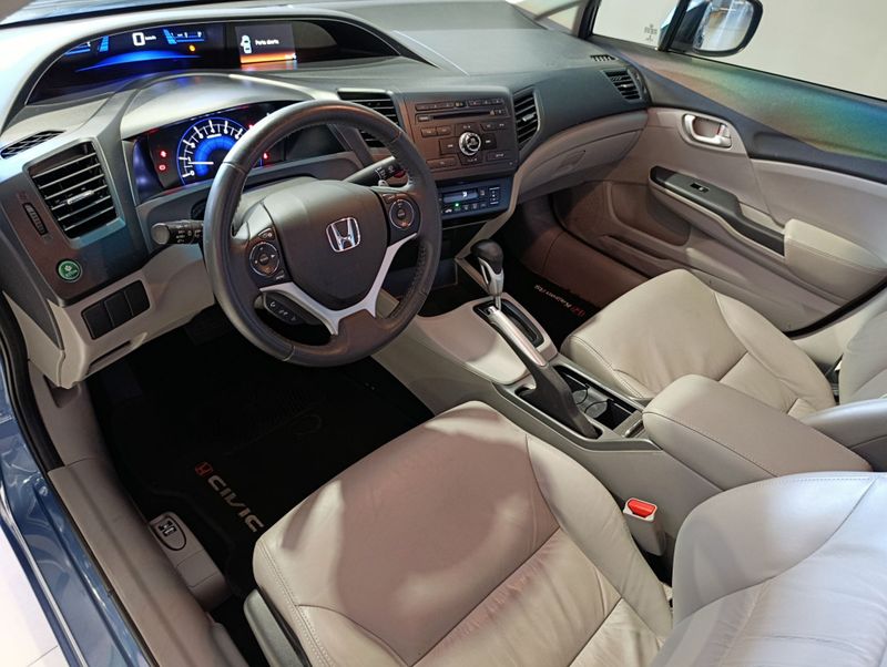 Honda Civic Lxr 2.0 Flexone 16v 2014/2015 SIM VEÍCULOS PORTO ALEGRE / Carros no Vale