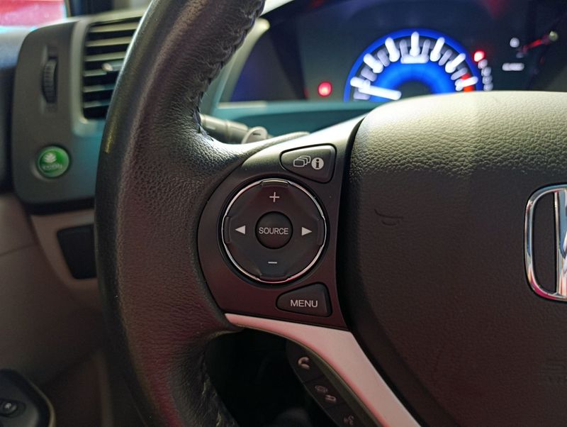 Honda Civic Lxr 2.0 Flexone 16v 2014/2015 SIM VEÍCULOS PORTO ALEGRE / Carros no Vale