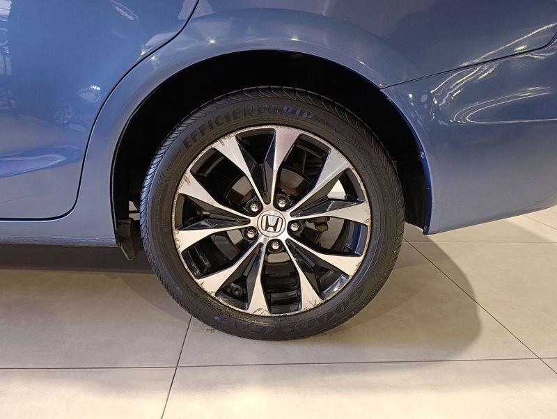 Honda Civic Lxr 2.0 Flexone 16v 2014/2015 SIM VEÍCULOS PORTO ALEGRE / Carros no Vale
