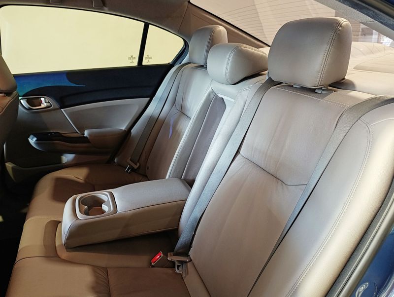 Honda Civic Lxr 2.0 Flexone 16v 2014/2015 SIM VEÍCULOS PORTO ALEGRE / Carros no Vale