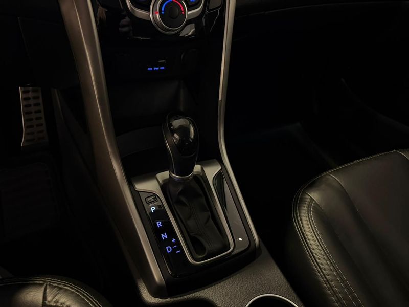 Hyundai I30 1.8 16v 2015/2016 SIM VEÍCULOS PORTO ALEGRE / Carros no Vale