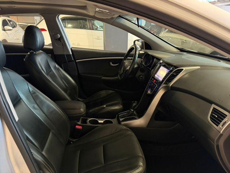 Hyundai I30 1.8 16v 2015/2016 SIM VEÍCULOS PORTO ALEGRE / Carros no Vale