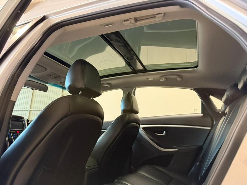 Hyundai I30 1.8 16v 2015/2016 SIM VEÍCULOS PORTO ALEGRE / Carros no Vale