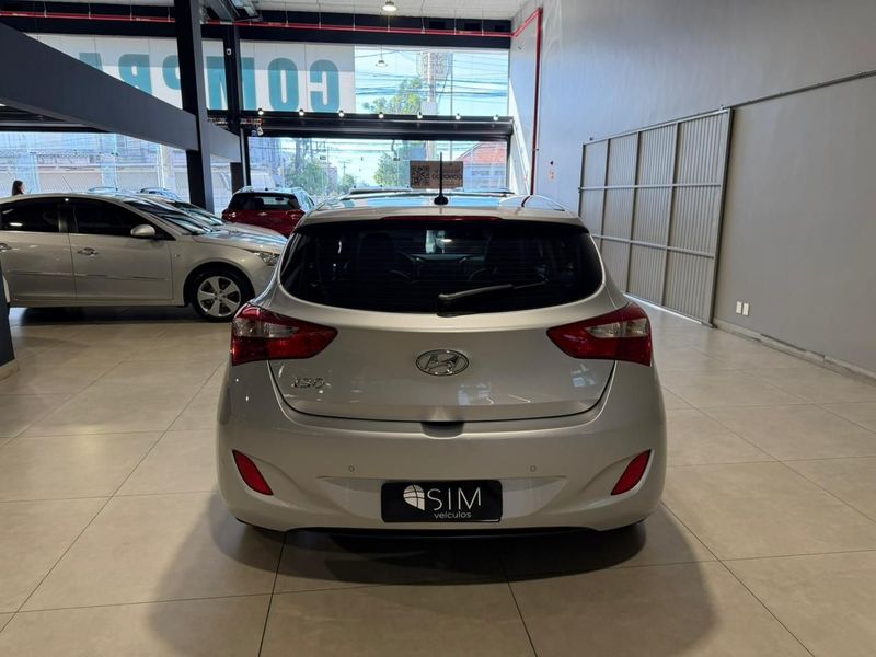 Hyundai I30 1.8 16v 2015/2016 SIM VEÍCULOS PORTO ALEGRE / Carros no Vale