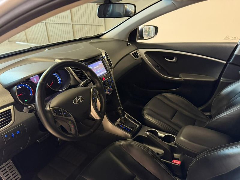 Hyundai I30 1.8 16v 2015/2016 SIM VEÍCULOS PORTO ALEGRE / Carros no Vale