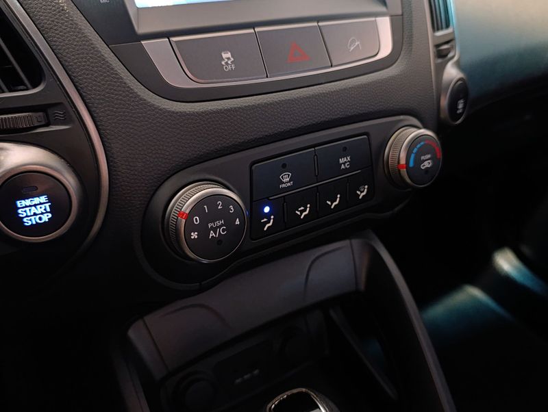 Hyundai Ix35 2.0 Mpfi Gl 16v 2021/2022 SIM VEÍCULOS PORTO ALEGRE / Carros no Vale