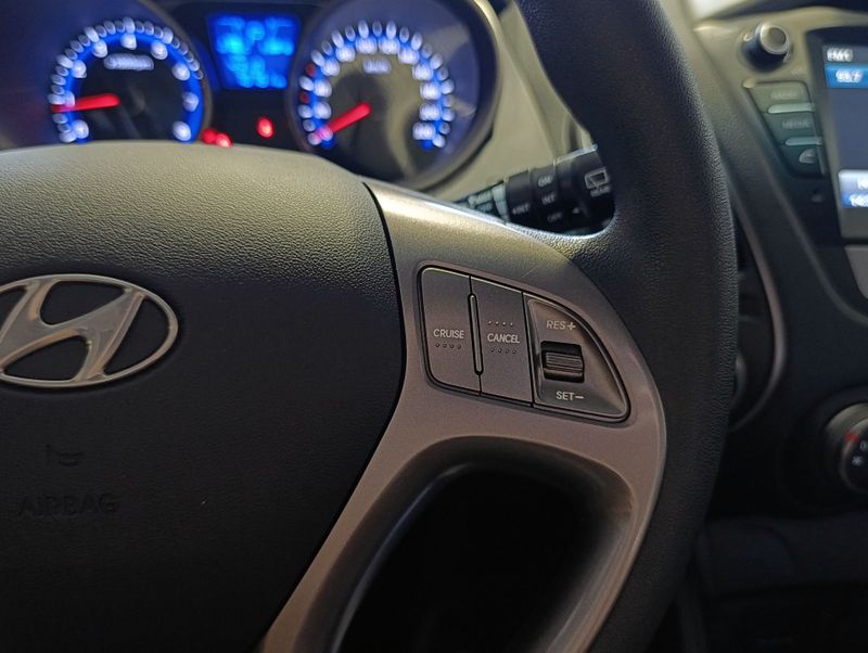 Hyundai Ix35 2.0 Mpfi Gl 16v 2021/2022 SIM VEÍCULOS PORTO ALEGRE / Carros no Vale