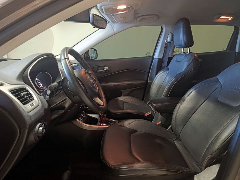 Jeep Compass 2.0 Sport 4×2 16v 2019/2020 SIM VEÍCULOS PORTO ALEGRE / Carros no Vale