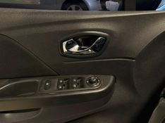 Renault Captur Zen 1.6 16v Mec 2017/2018 SIM VEÍCULOS PORTO ALEGRE / Carros no Vale