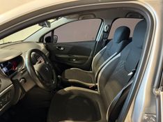 Renault Captur Zen 1.6 16v Mec 2017/2018 SIM VEÍCULOS PORTO ALEGRE / Carros no Vale