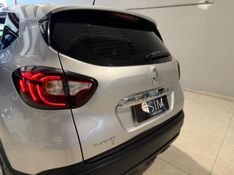 Renault Captur Zen 1.6 16v Mec 2017/2018 SIM VEÍCULOS PORTO ALEGRE / Carros no Vale