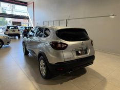 Renault Captur Zen 1.6 16v Mec 2017/2018 SIM VEÍCULOS PORTO ALEGRE / Carros no Vale