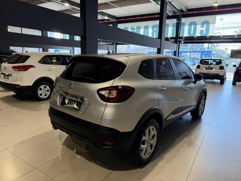Renault Captur Zen 1.6 16v Mec 2017/2018 SIM VEÍCULOS PORTO ALEGRE / Carros no Vale