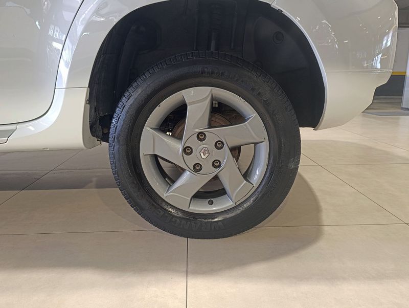 Renault Duster 20 D 4x2a 2012/2013 SIM VEÍCULOS PORTO ALEGRE / Carros no Vale